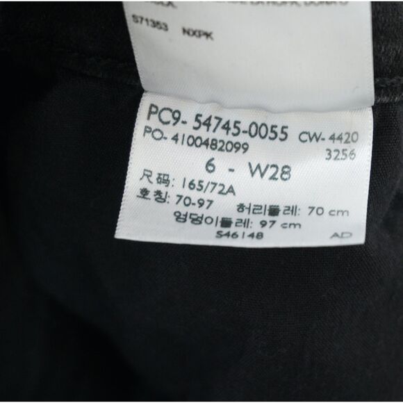 Levi's Black Wash High Rise Short Cuffed Distressed Leg EUC Sz 6 Summer Beach - Picture 7 of 10